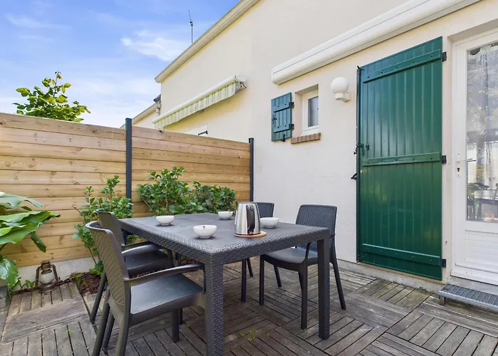 Maison Pour 4 Avec Jardin A 500m De La בית נופש *